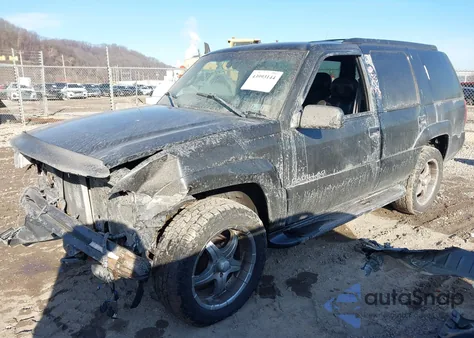 2000 Cadillac Escalade Standard z USA, uszkodzony, nr VIN 1GYEK13R3YR126208